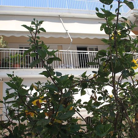 شقة Family House كالاماتا المظهر الخارجي الصورة